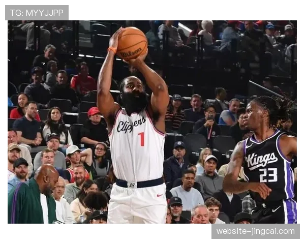 雷霆轻取独行侠豪取十四连胜 以22胜1负战绩持续领跑西部